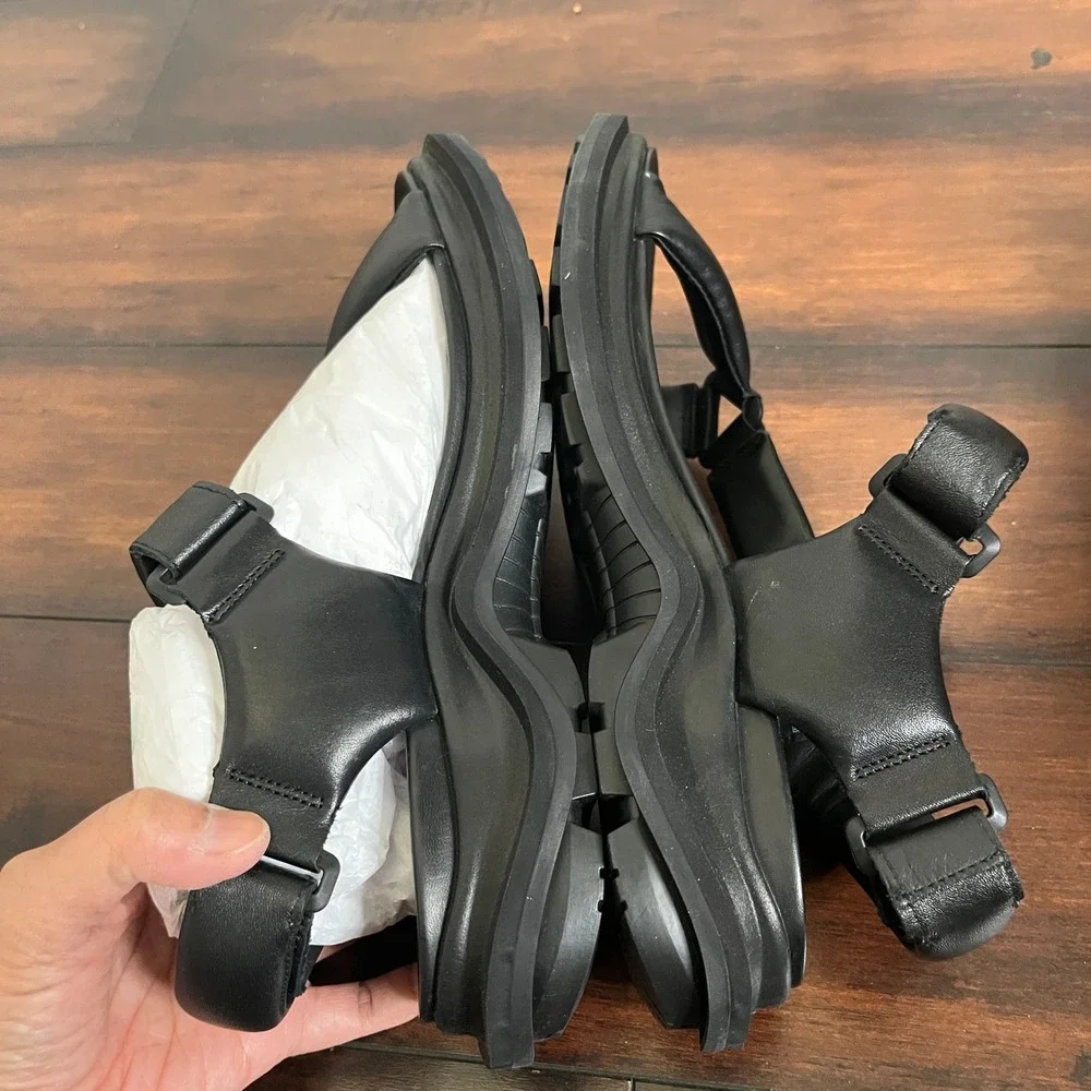 New Ecco Women Offroad Puffy Leather Outdoor Sandals Black size EU 41/ 10-10.5 - Picture 6 of 8